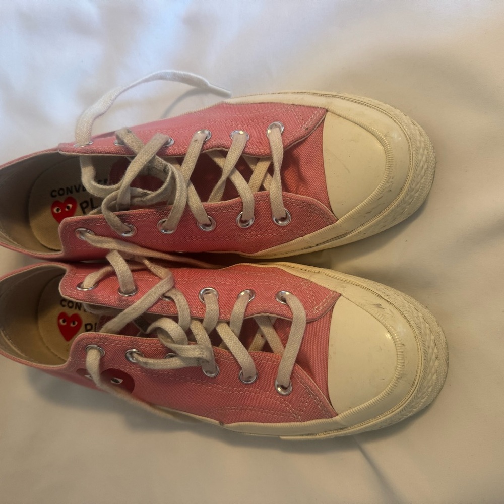 COMME DES GARÇONS PLAY X CHUCK 70 LOW 'BRIGHT PINK'